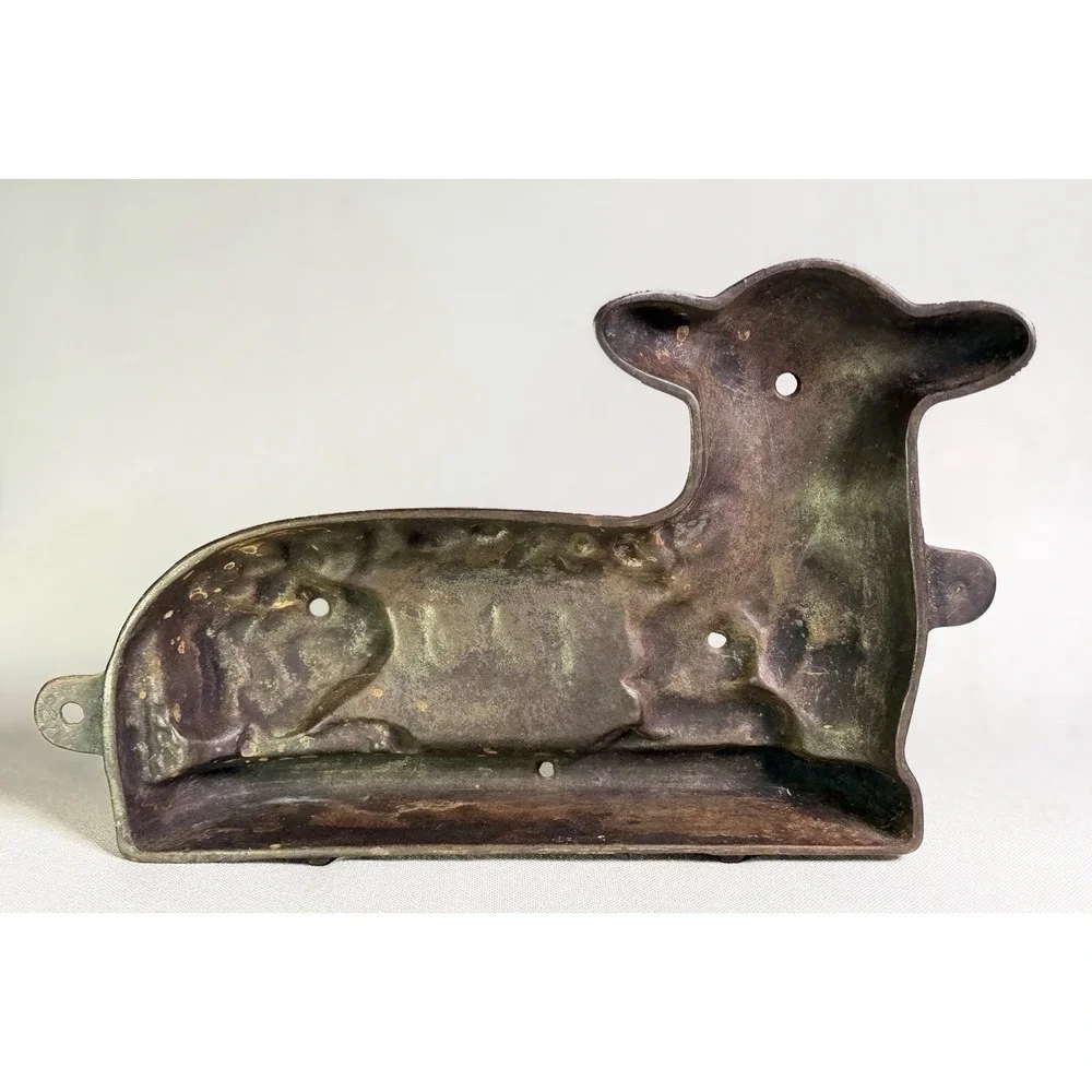 Vintage Griswold Cast Iron Easter Lamb Cake Mold No 866 2 Pieces 921 922